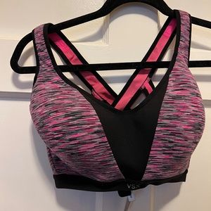 Women’s Victoria Secret sports bra